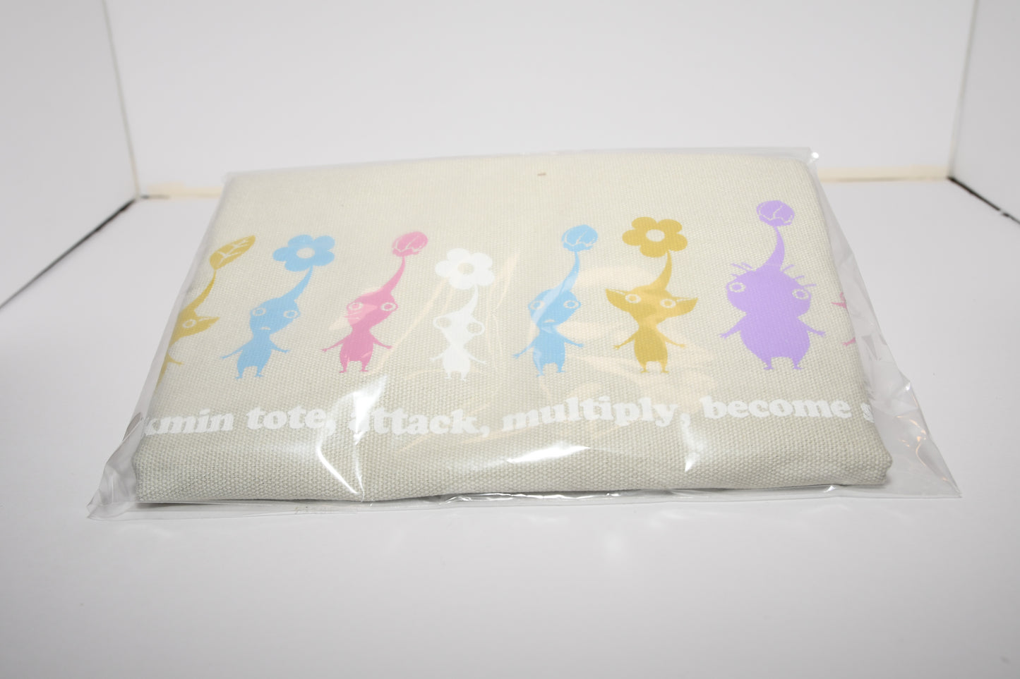 Club Nintendo Pikmin Tote bag